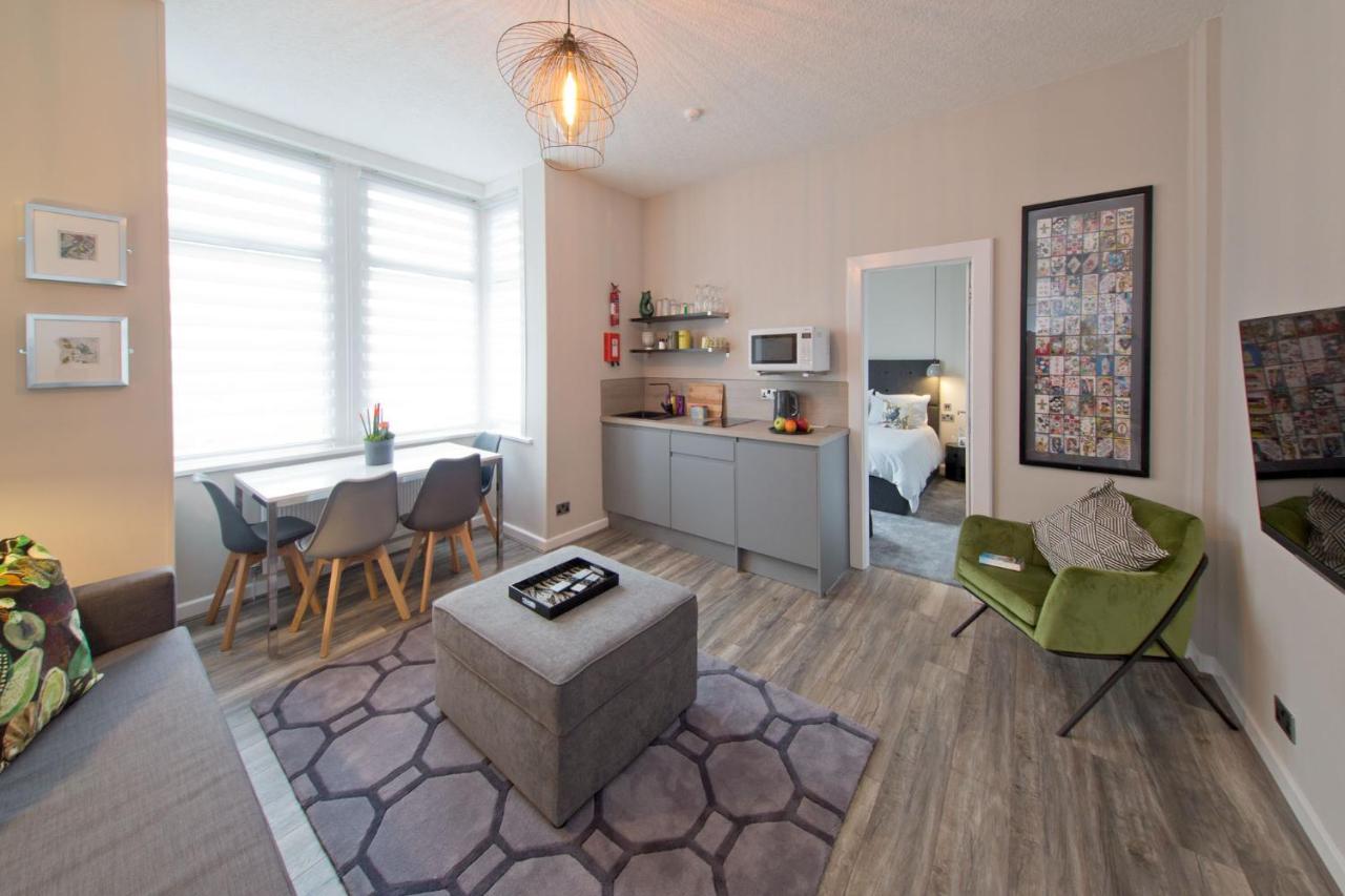 Blackbird Luxury Apartments Room 1 黑潭 外观 照片